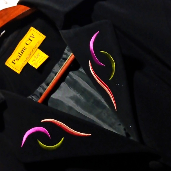 PSALMS: CIV LADIES COLORFULLY EMBROIDERED LUX BLAZER - Picture 13 of 16